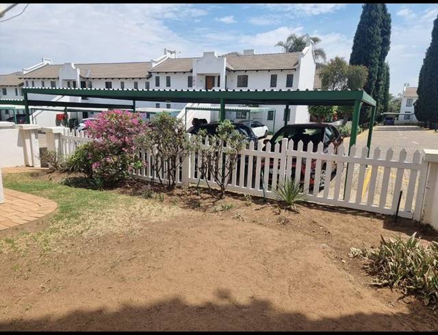2 BEDROOM COMPLEX FOR SALE IN MARAIS STEYN PARK